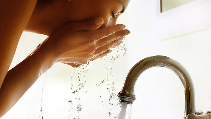 Unlock the Secret to Healthy Skin: The Importance of a Simple Face Wash for Glowing Skin